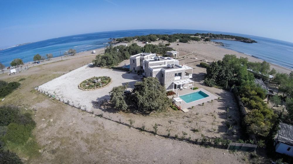 Cedar Bay Beachside Villas 帕琉乔拉 外观 照片