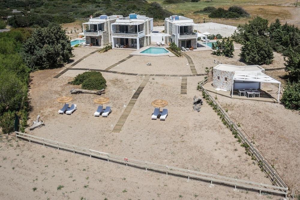 Cedar Bay Beachside Villas 帕琉乔拉 外观 照片